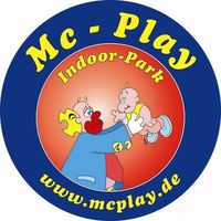 Mc Play Indoorspielplatz mit dem Hof Biggen Ferienbus